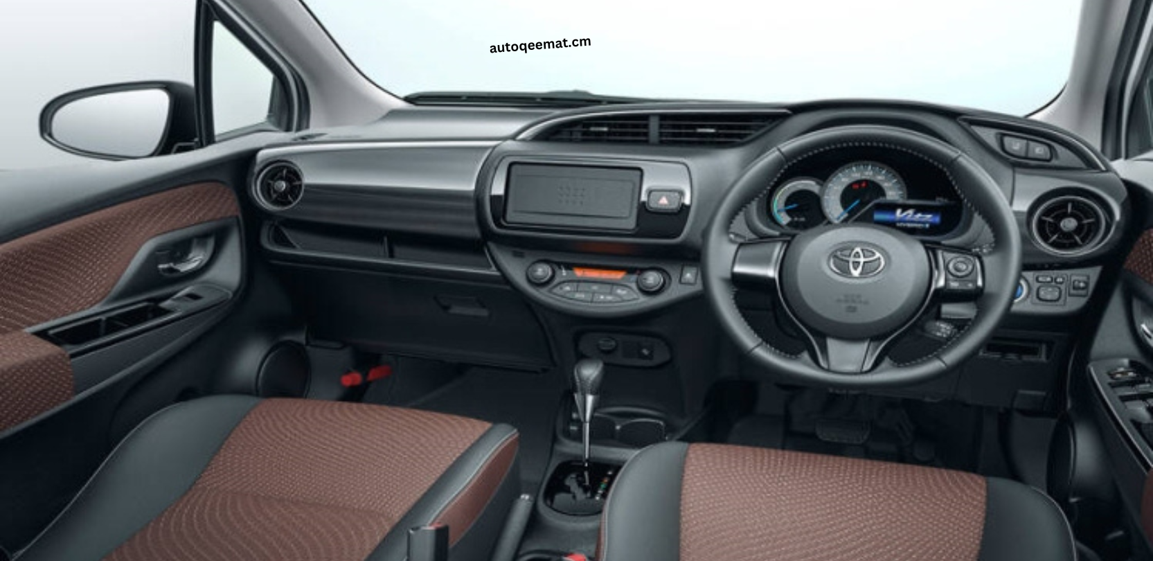 Toyota vitz F 1.0 2024 interior