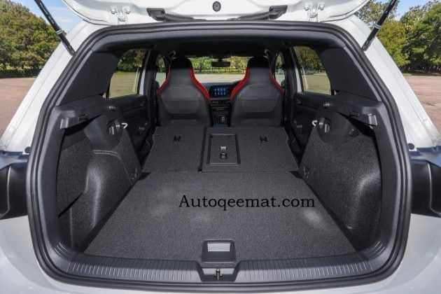 Volkswagen Golf GTI 2024 boot space